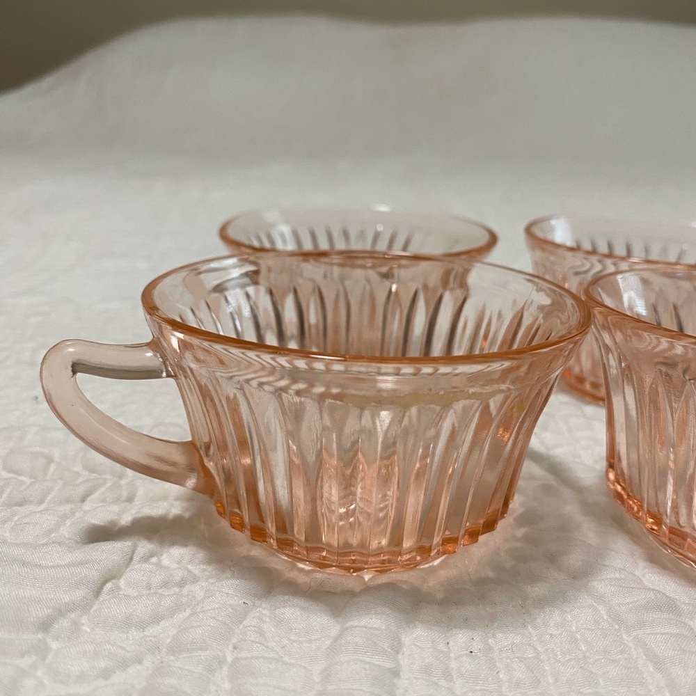 Elegant Pink Depression Glass Teacup Set of 4. 
Manufactured by Anchor Hocking. - Picture 6 of 8